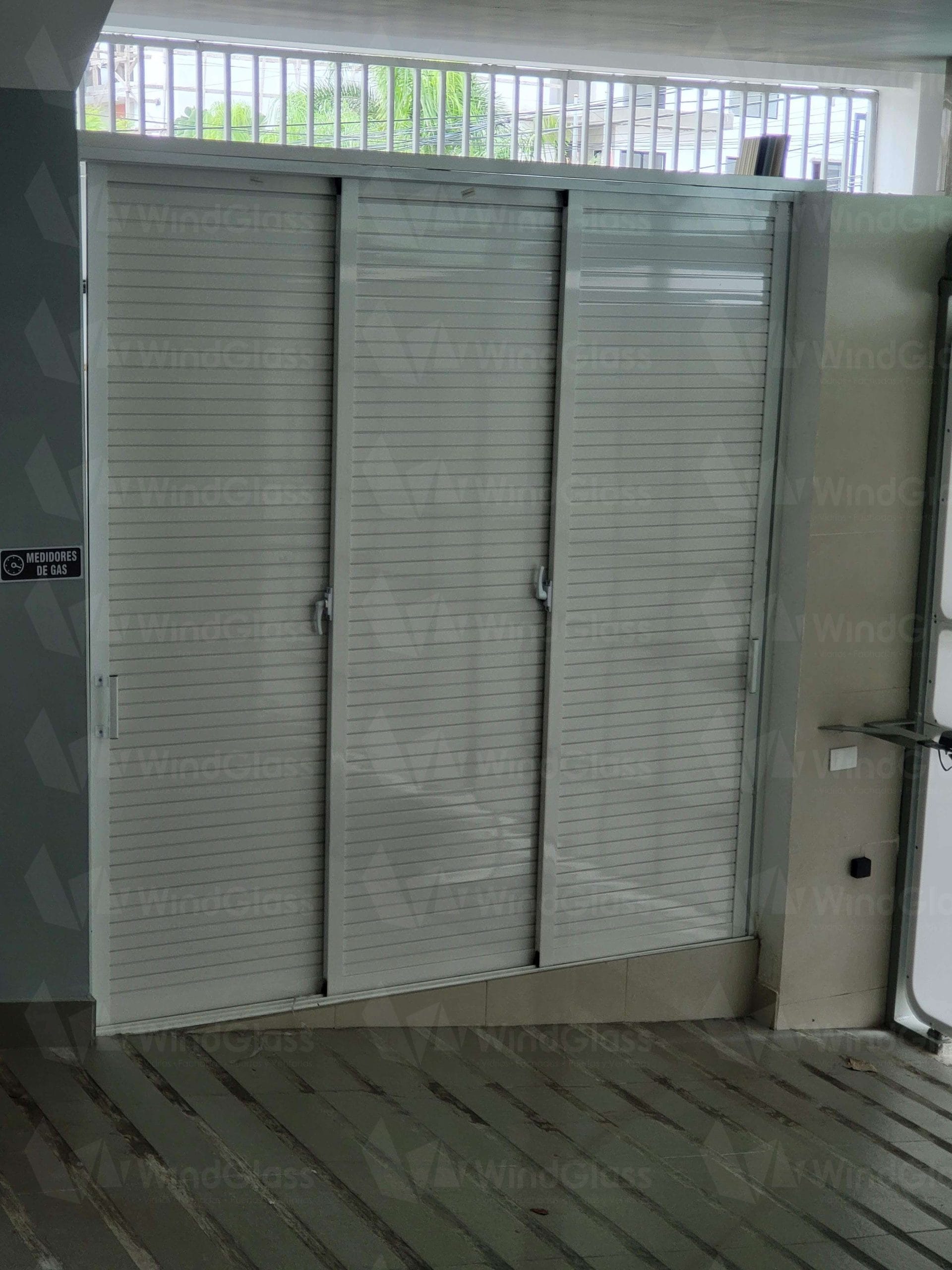 Louvers y Fascias - WindGlass SRL (3)