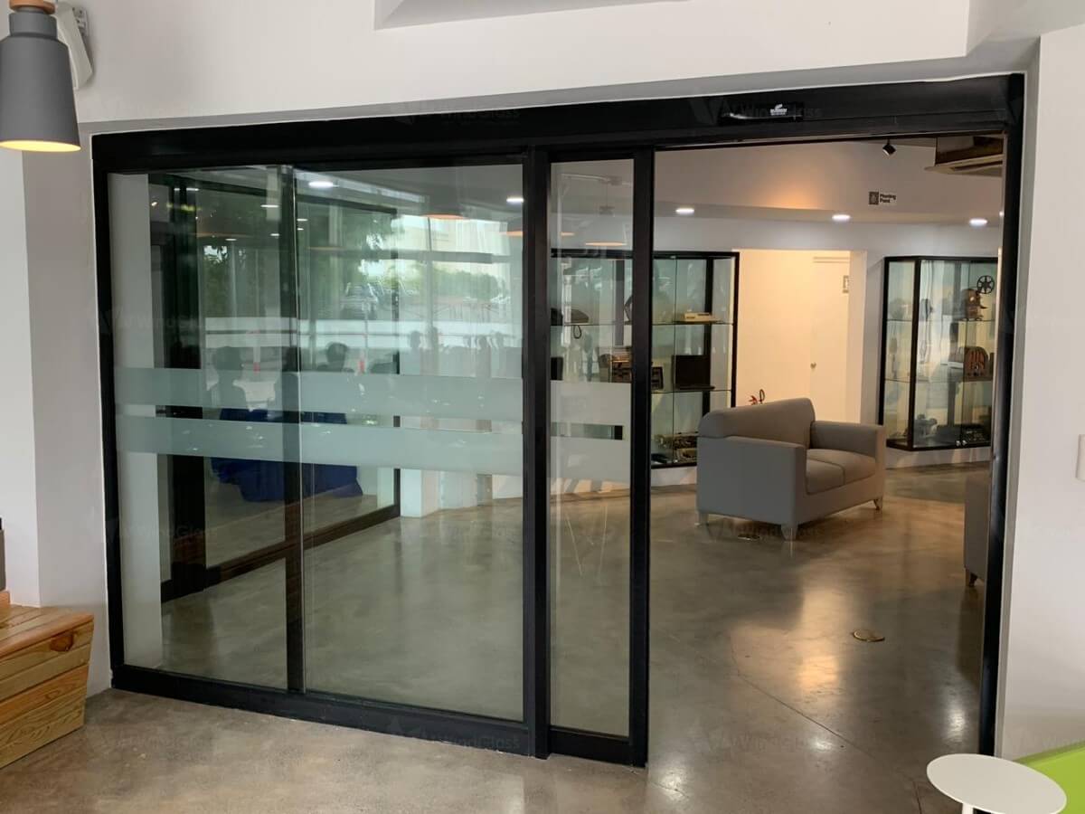 Puertas: Automatizadas, Deslizantes y Plegables