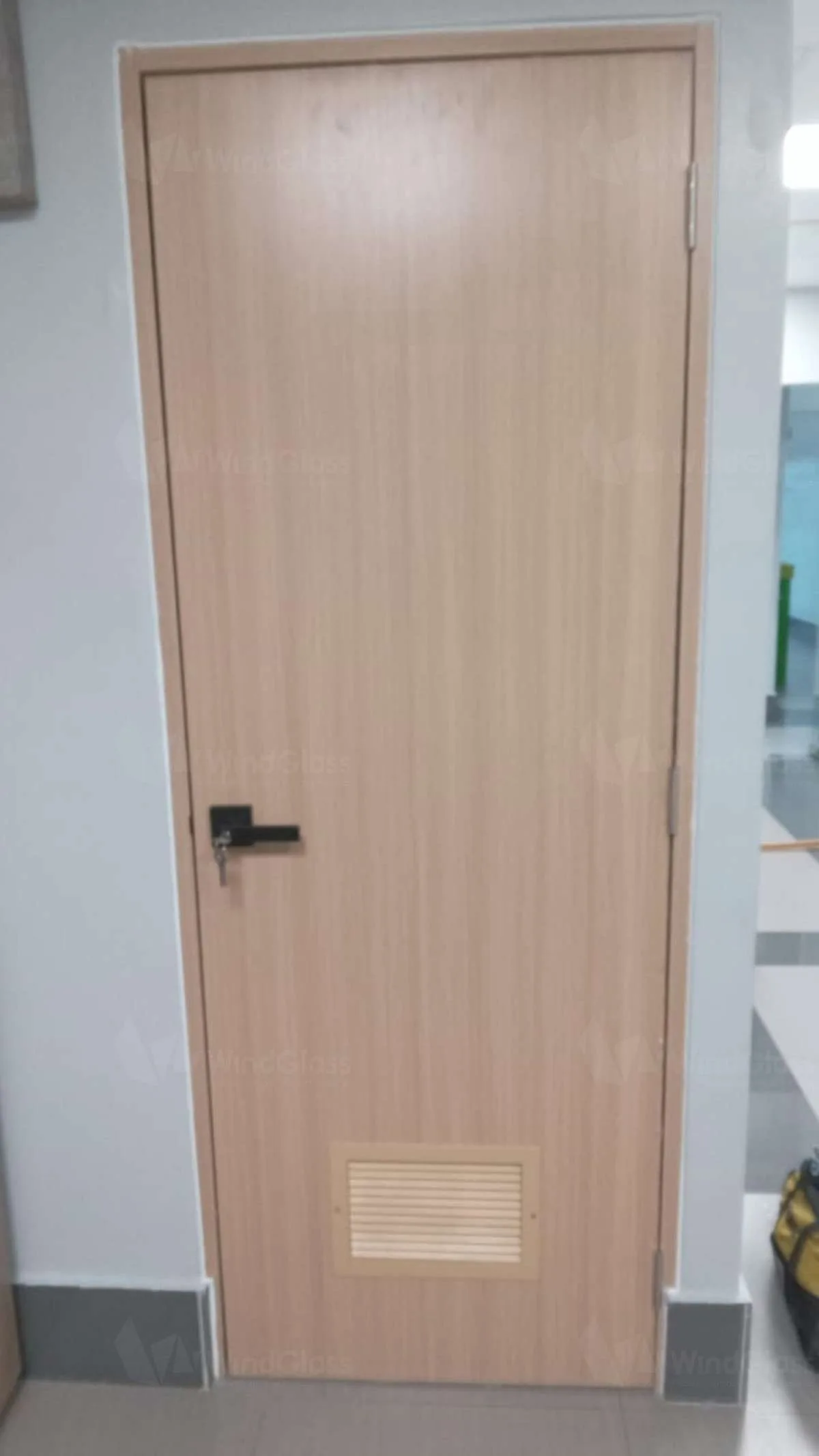 Puertas de Metal - WindGlass SRL (30)